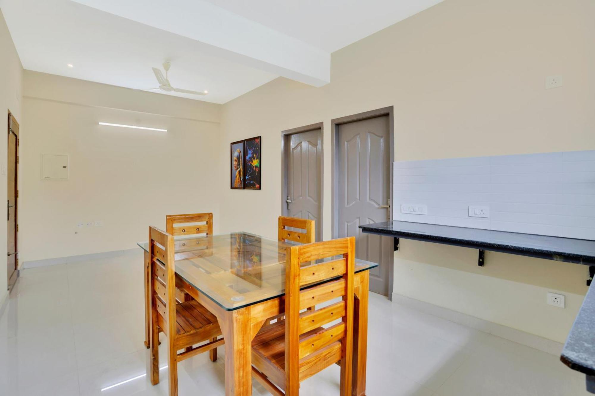 Super Collection O Lefort Luxe By Poptavern Thiruvananthapuram Exterior photo