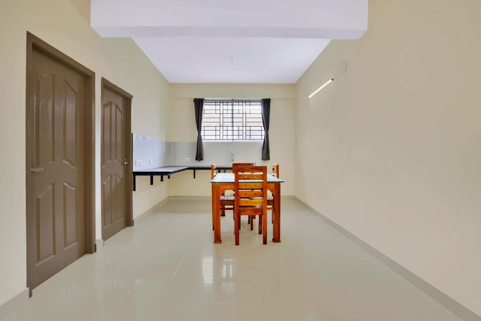 Super Collection O Lefort Luxe By Poptavern Thiruvananthapuram Exterior photo